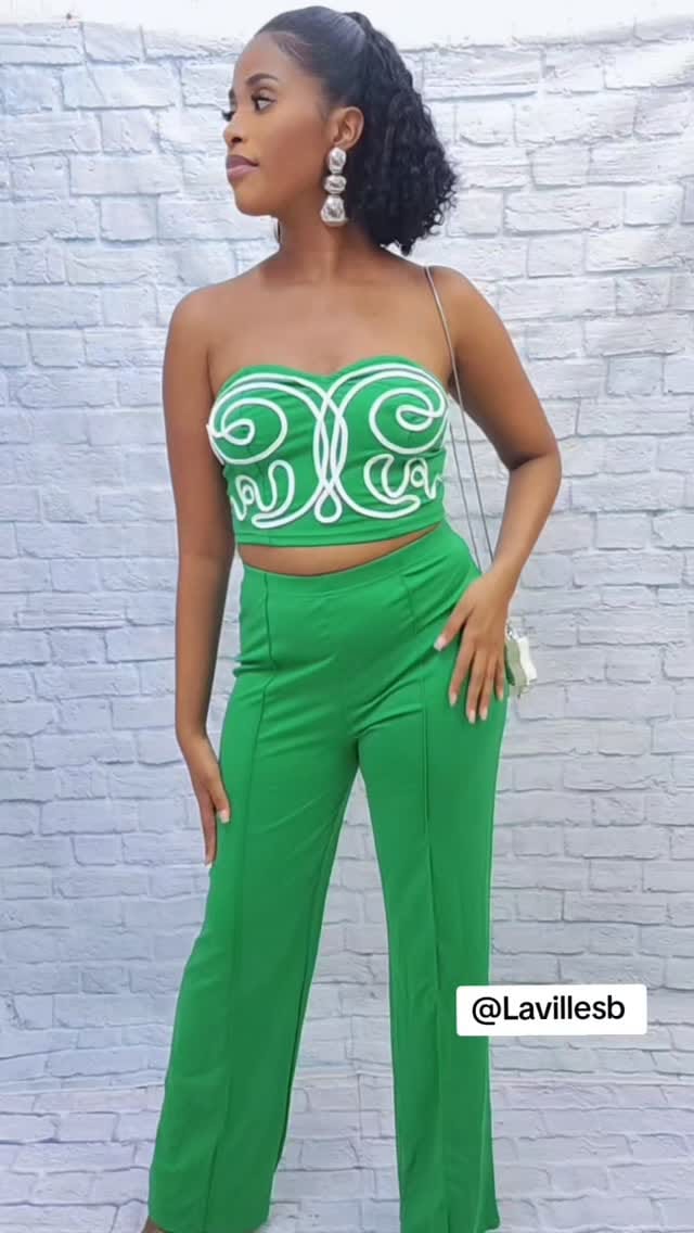 Post 1 by Laville's Boutique on Instagram (video)
