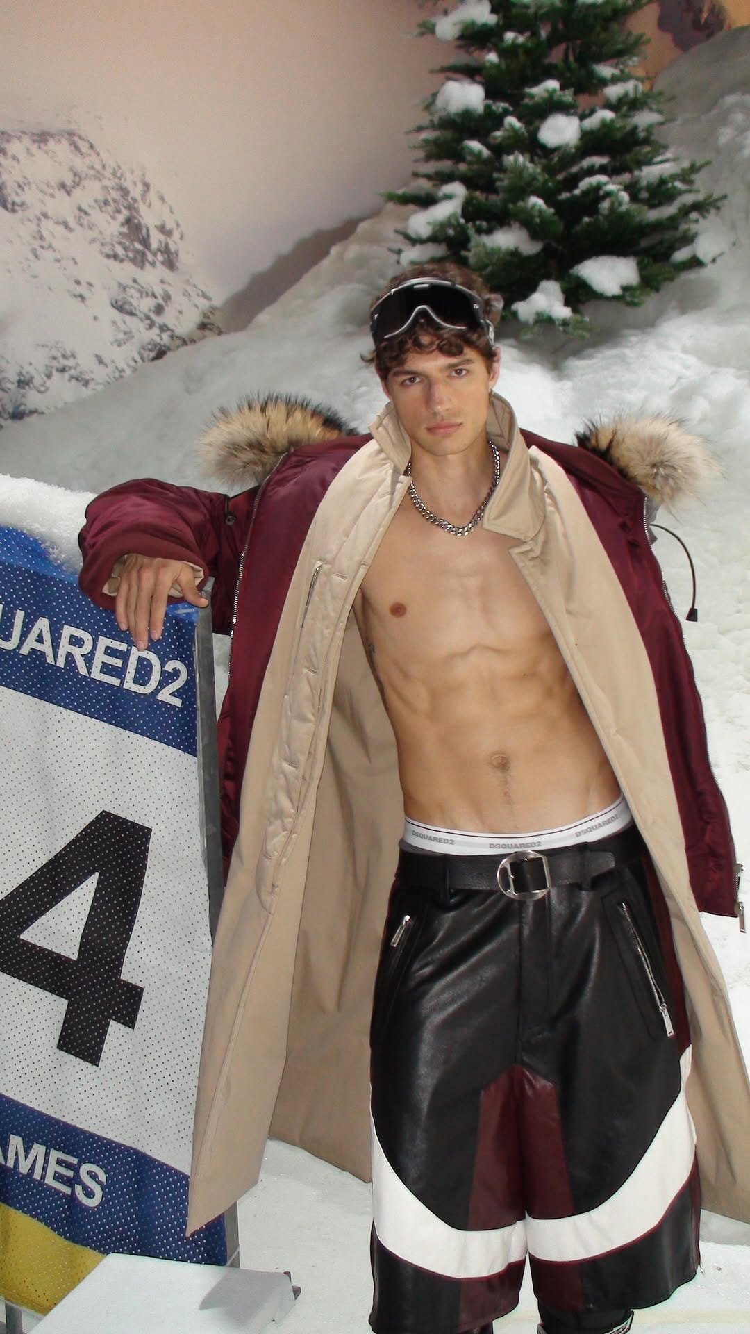 Post 10 by DSQUARED2  - Dean & Dan Caten on Instagram (video)