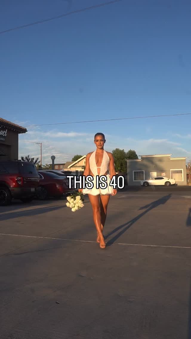 Post 4 by Jessica Arevalo on Instagram (video)