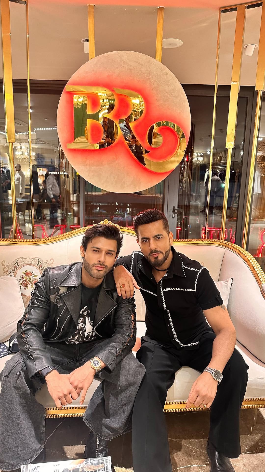 Post 1 by Bharat Reshma Grover on Instagram (video)