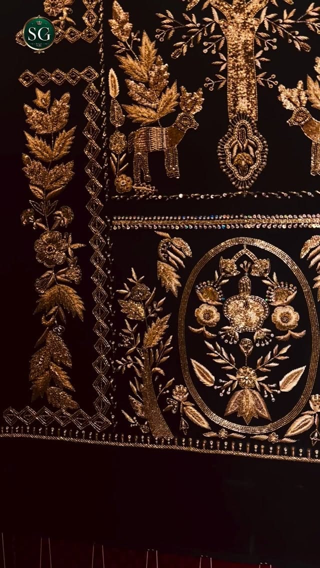 Post 2 by 𝐒𝐔𝐊𝐇 𝐆𝐑𝐄𝐖𝐀𝐋 𝐅𝐀𝐒𝐇𝐈𝐎𝐍 𝐆𝐀𝐋𝐋𝐄𝐑𝐘 𝐁𝐎𝐔𝐓𝐈𝐐𝐔𝐄 on Instagram (video)