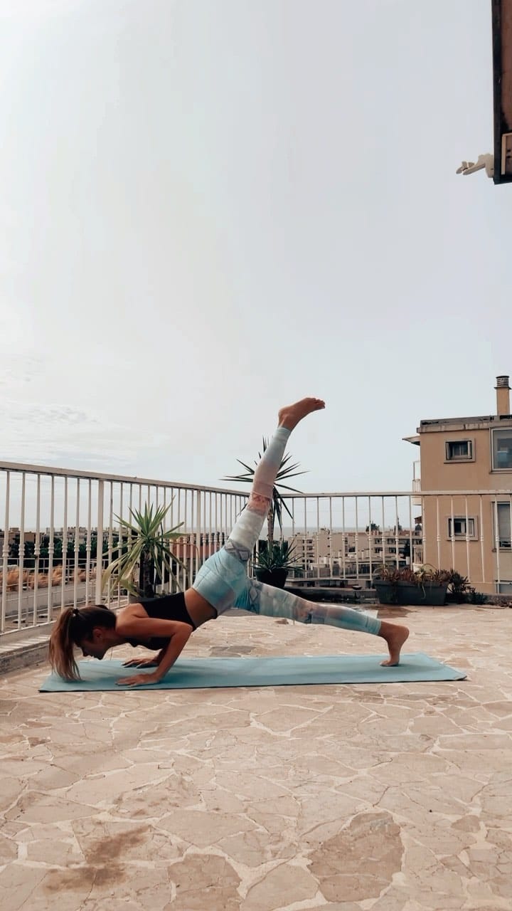 Post 10 by Ruby on Instagram (video)