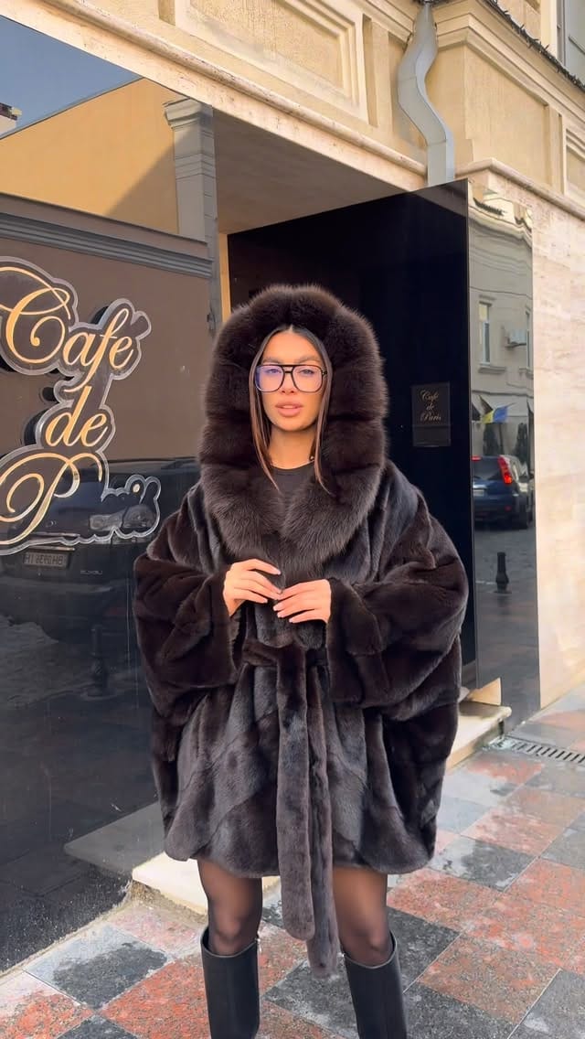 Post 7 by Шубы | Норка | Соболь - Odessa on Instagram (video)