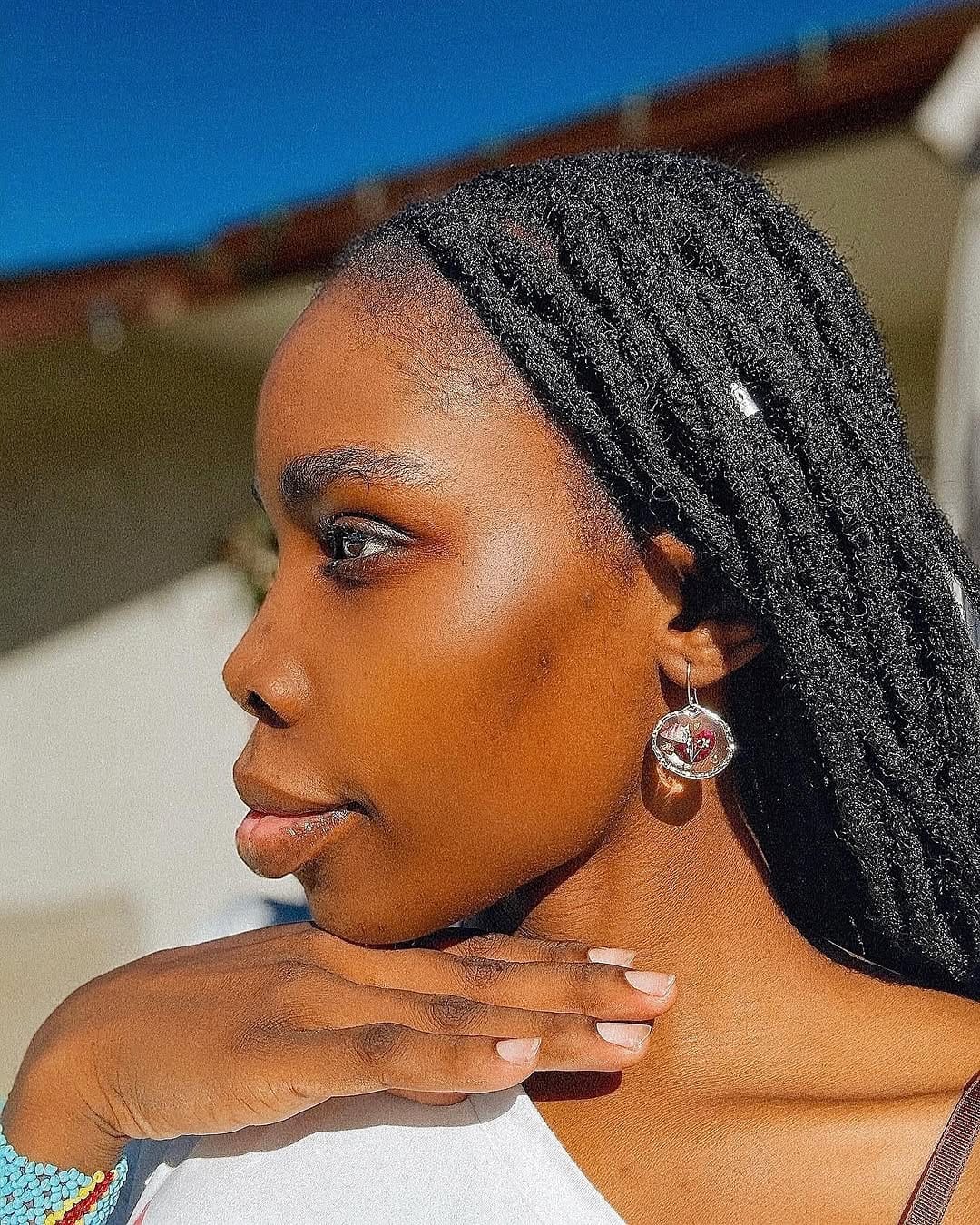 Post 4 by Congolaise🇨🇩🇨🇦Content Creator on Instagram (carousel)