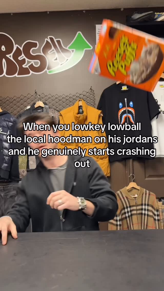 Post 7 by vs.resell on Instagram (video)