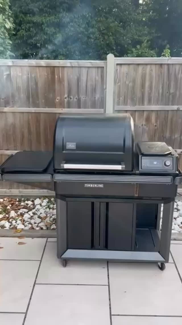 Post 5 by Alex Dombrandt on Instagram (video)