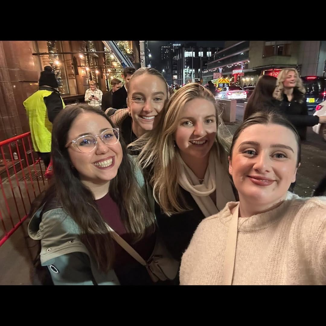 Post 8 by Vahidé - Viv on Instagram (carousel)
