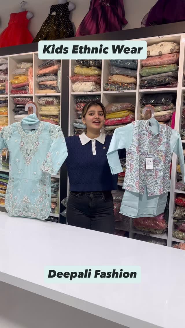 Post 1 by Deepali Fashions on Instagram (video)