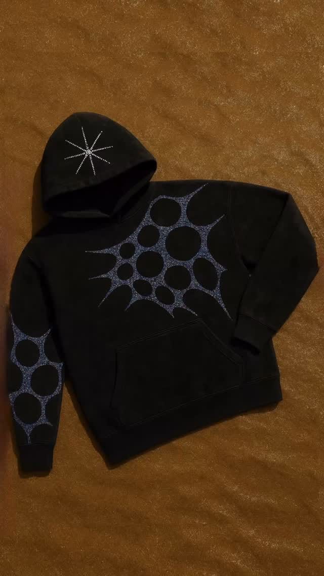 Post 9 by HuskyWears on Instagram (video)