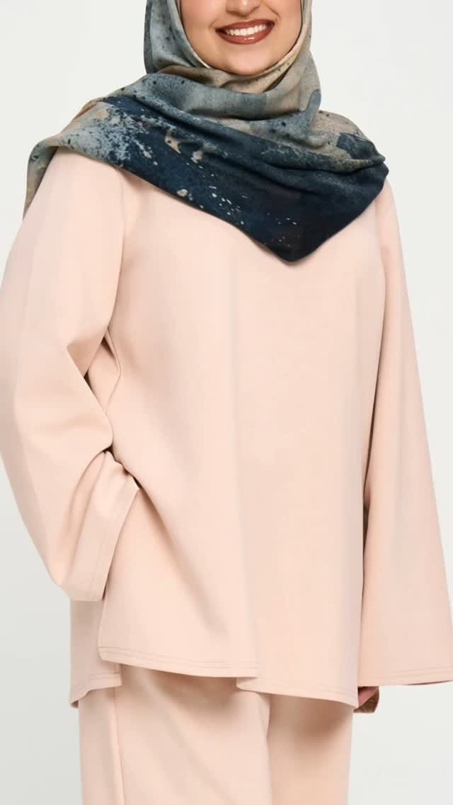Post 8 by Momina Hijabs & Modestwear ™ on Instagram (video)