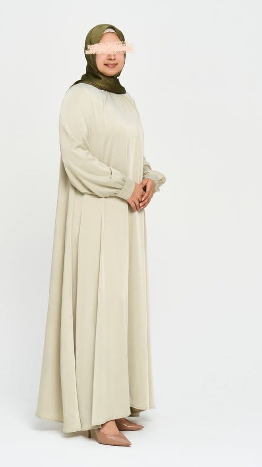 Post 7 by Momina Hijabs & Modestwear ™ on Instagram (video)