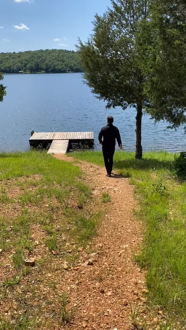 Post 4 by Damien Coughlan on Instagram (video)
