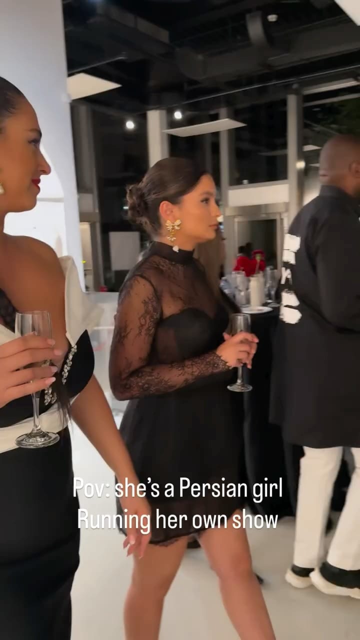 Post 2 by Lafalux~Custom Design on Instagram (video)