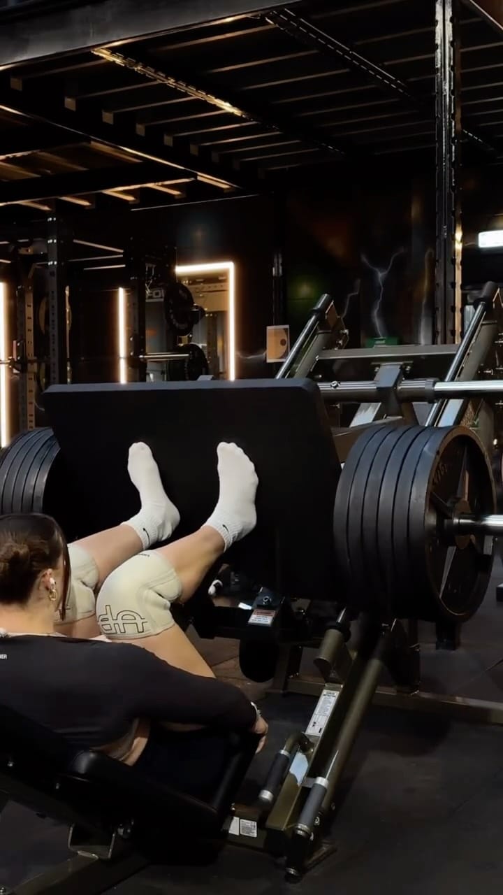 Post 6 by ELZ | Personal Trainer & Online Coach on Instagram (video)