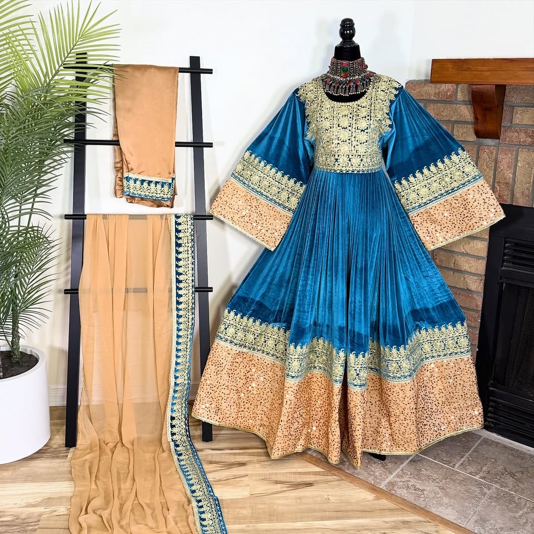 Post 7 by Mali Boutique on Instagram (carousel)