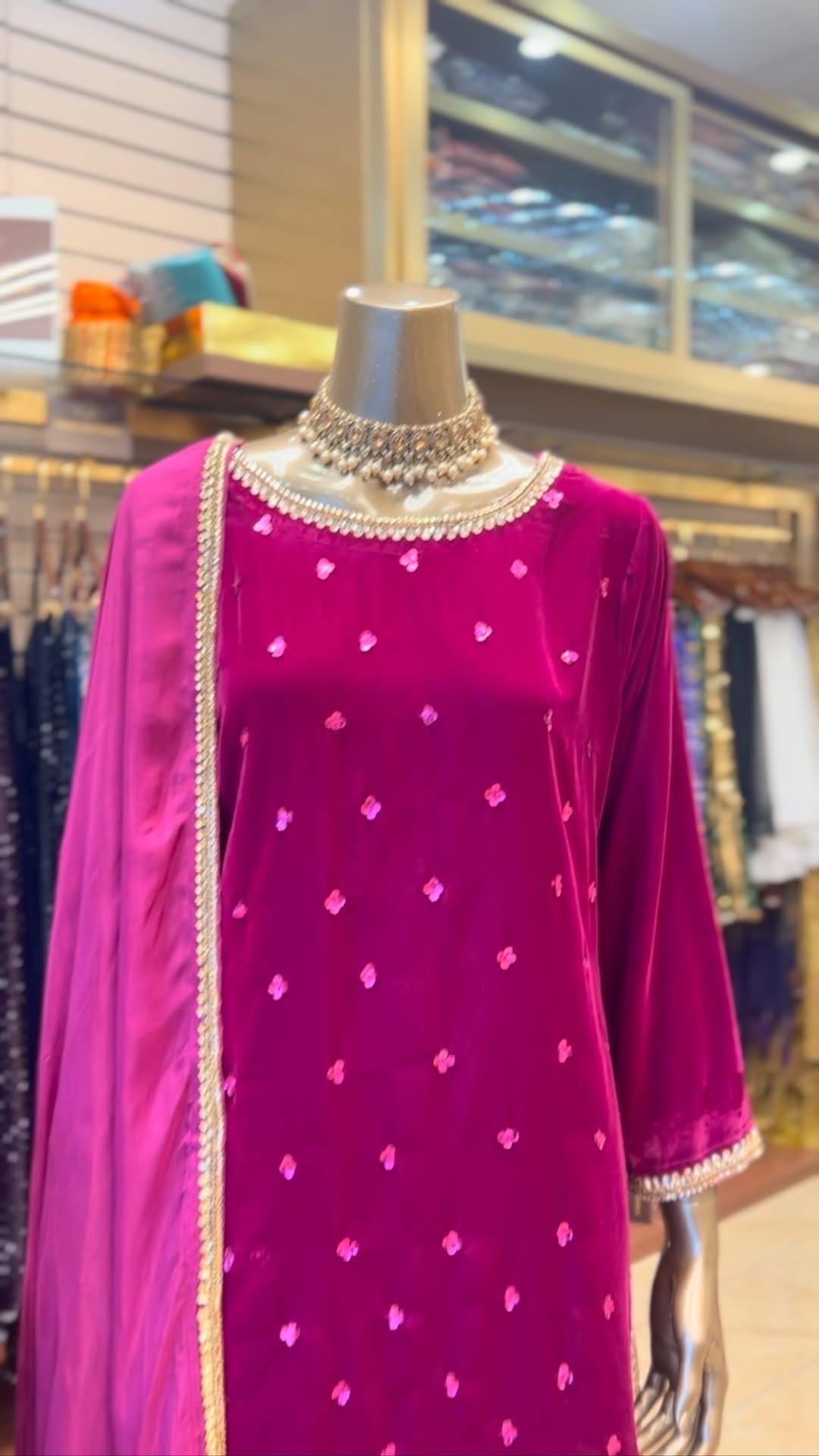 Post 4 by KARIZMA COLLECTION & BOUTIQUE✨ on Instagram (video)