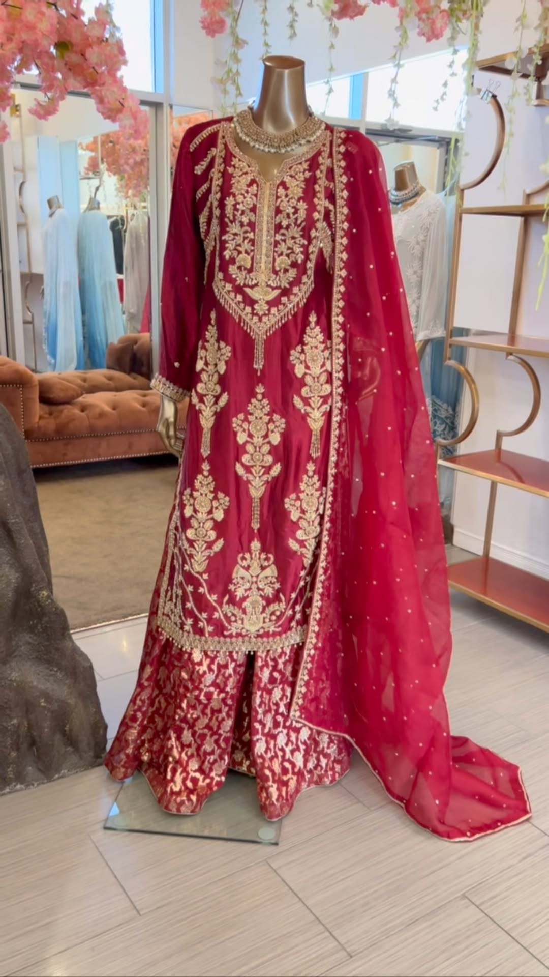 Post 6 by KARIZMA COLLECTION & BOUTIQUE✨ on Instagram (video)