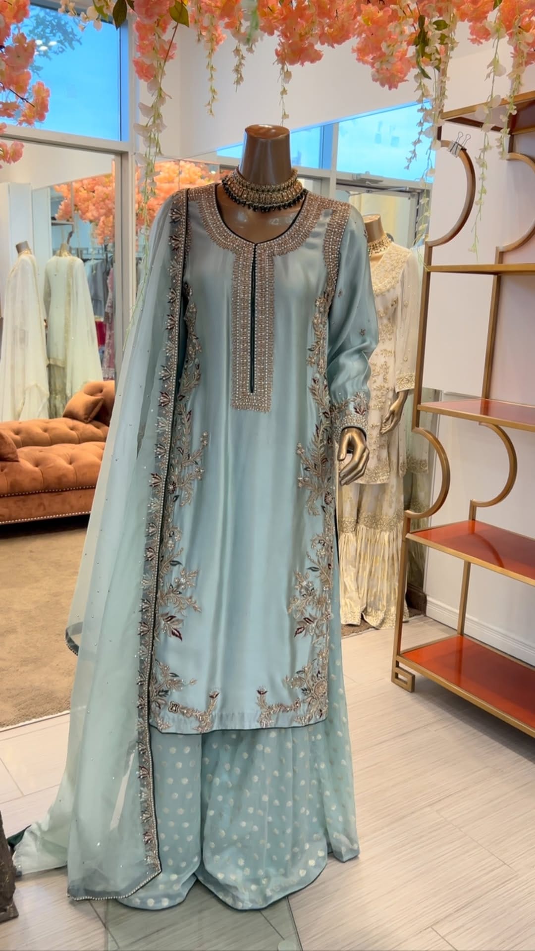 Post 7 by KARIZMA COLLECTION & BOUTIQUE✨ on Instagram (video)