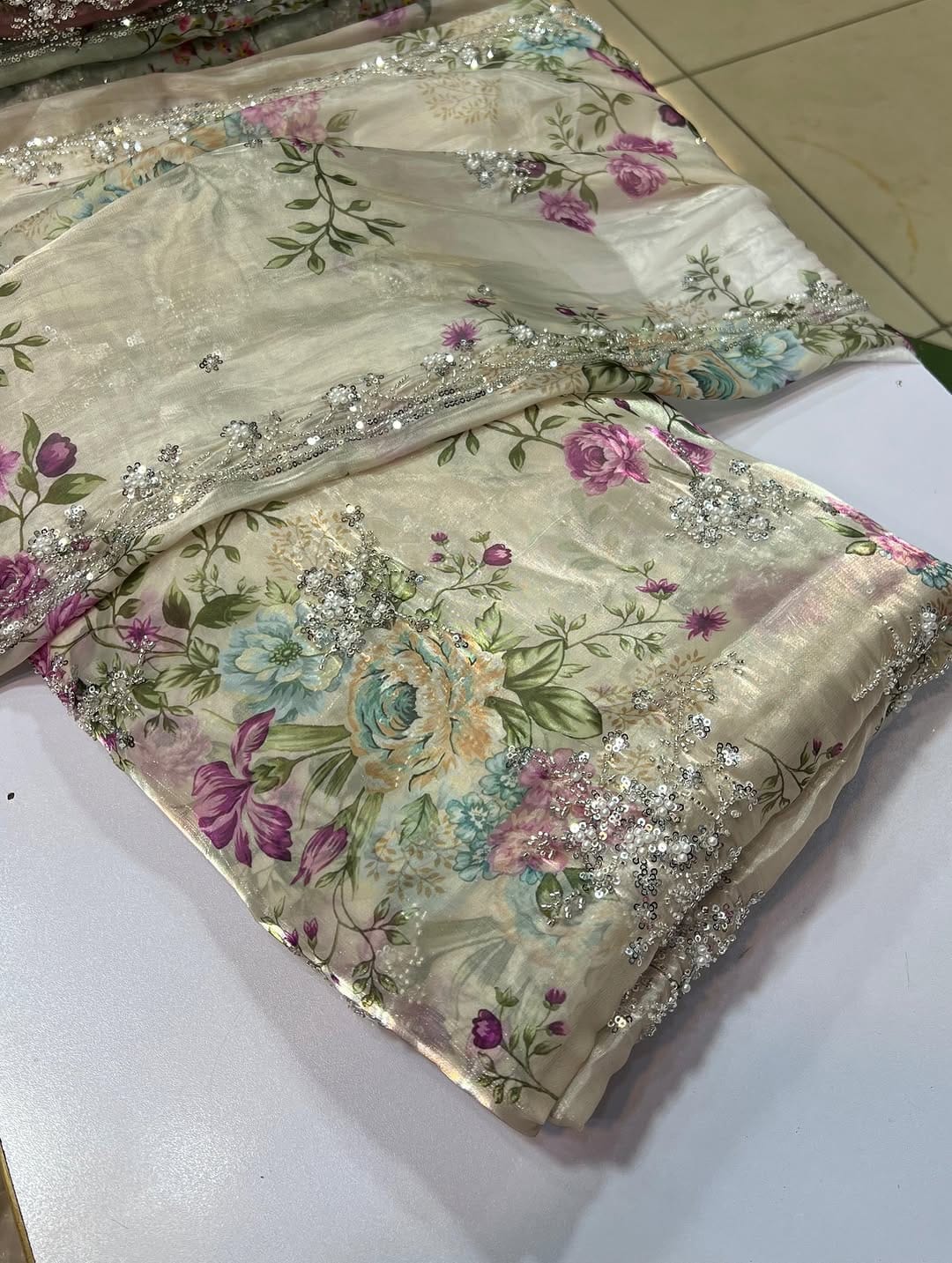 Post 10 by House of Fashion on Instagram (carousel)