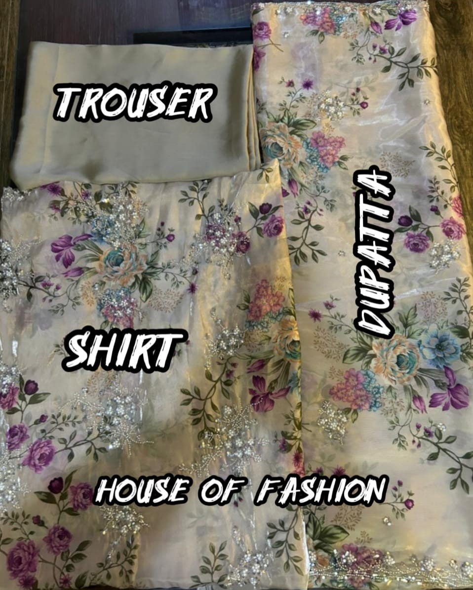 Post 1 by House of Fashion on Instagram (carousel)