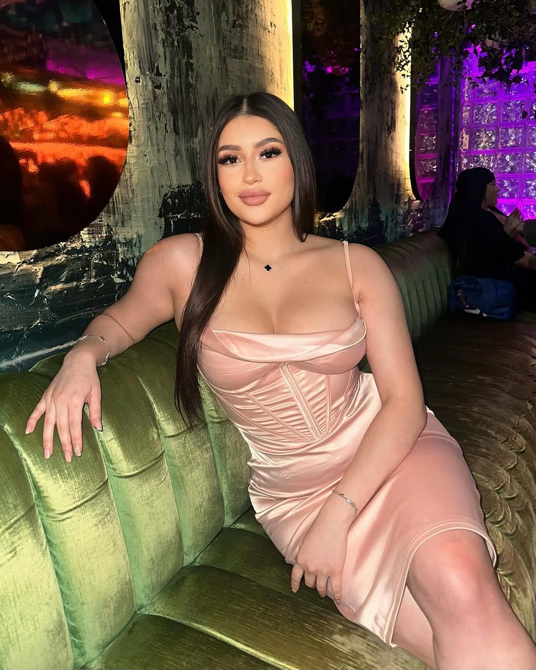 Post 9 by Gabriela Sanchez on Instagram (carousel)