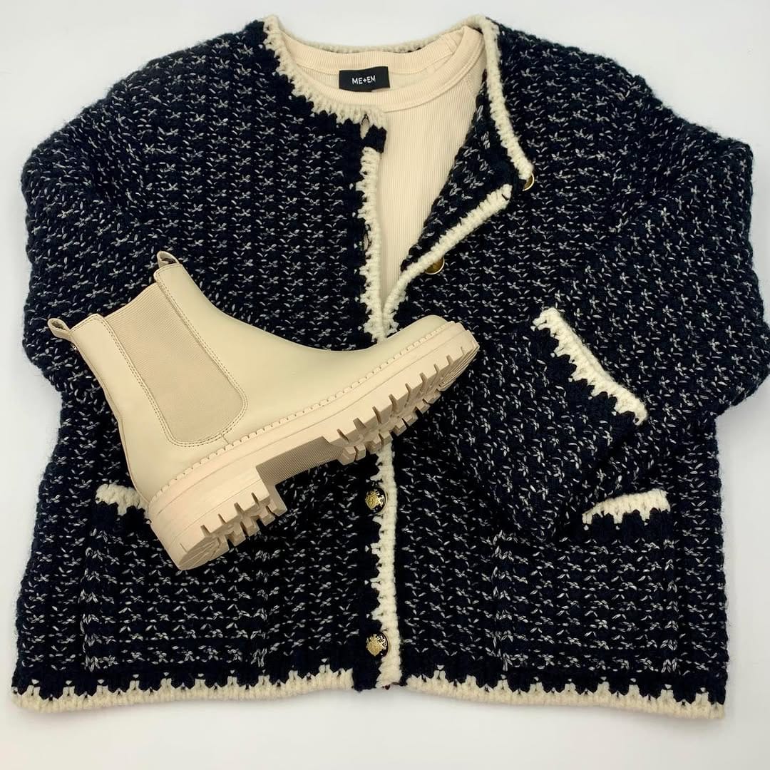 Post 6 by 𝐝𝐚𝐧𝐢𝐞𝐥𝐥𝐞’𝐬 𝐂𝐨𝐧𝐬𝐢𝐠𝐧𝐦𝐞𝐧𝐭 on Instagram (carousel)