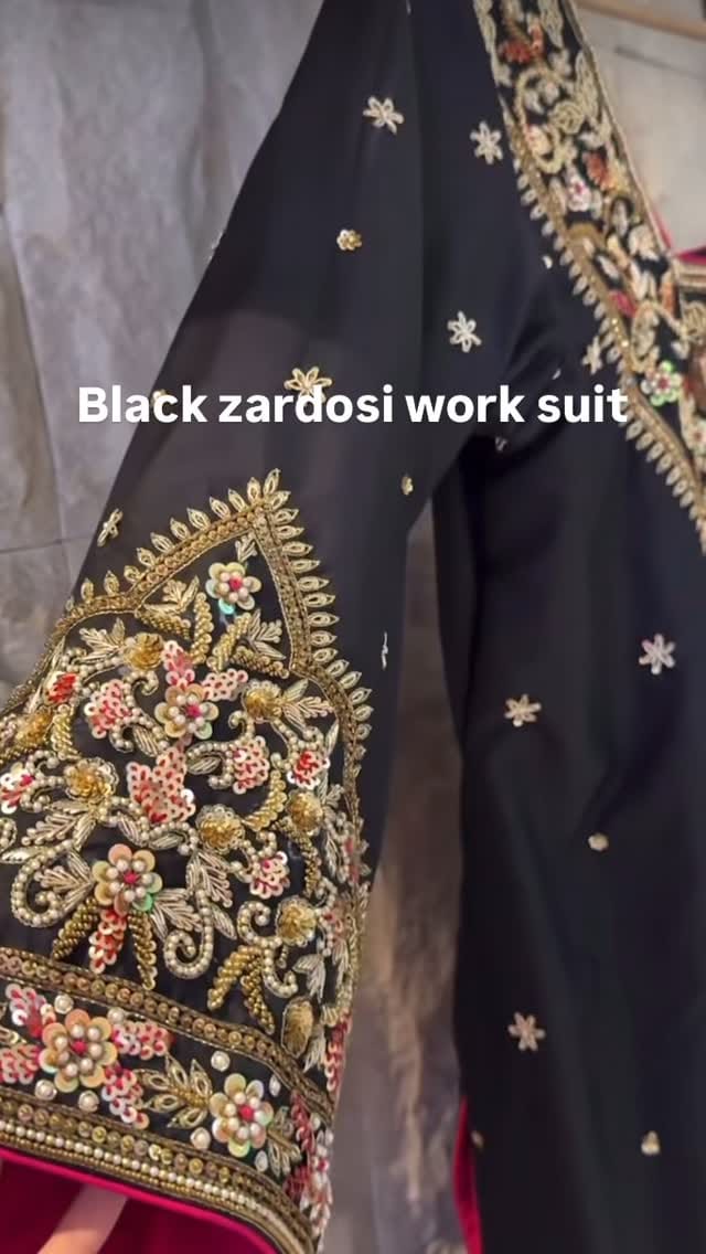 Post 7 by Aafreencolour ByGuri on Instagram (video)