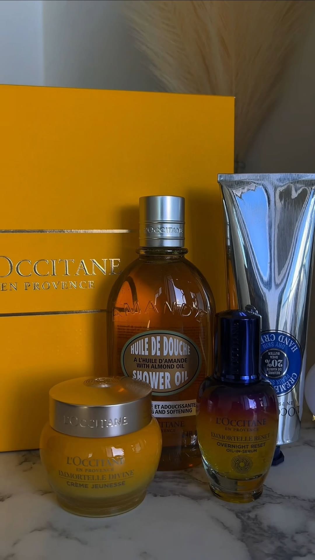 Post 4 by Ehlam on Instagram (video)
