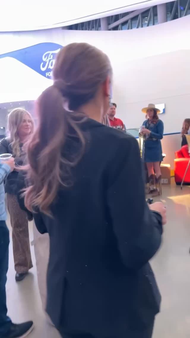 Post 4 by Jensen Silver on Instagram (video)