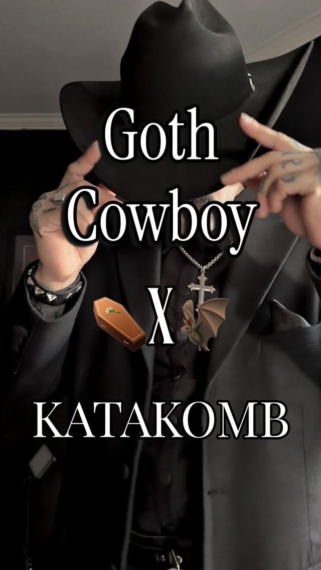 Post 1 by K A T A K O M B on Instagram (video)