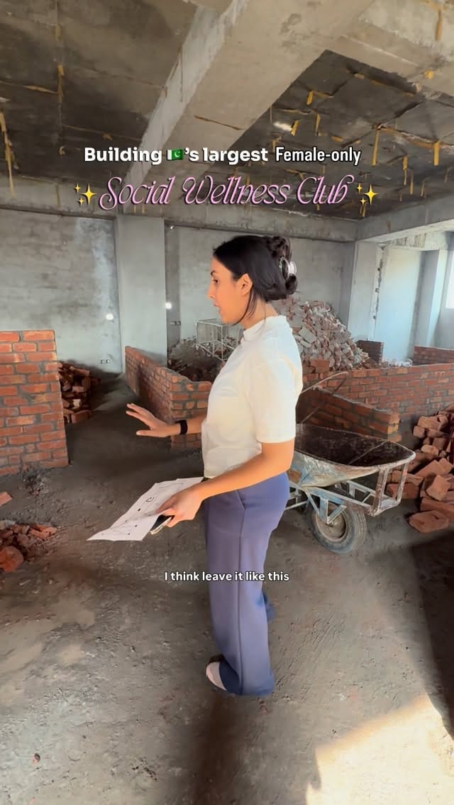 Post 8 by Mahlaqa Shaukat on Instagram (video)