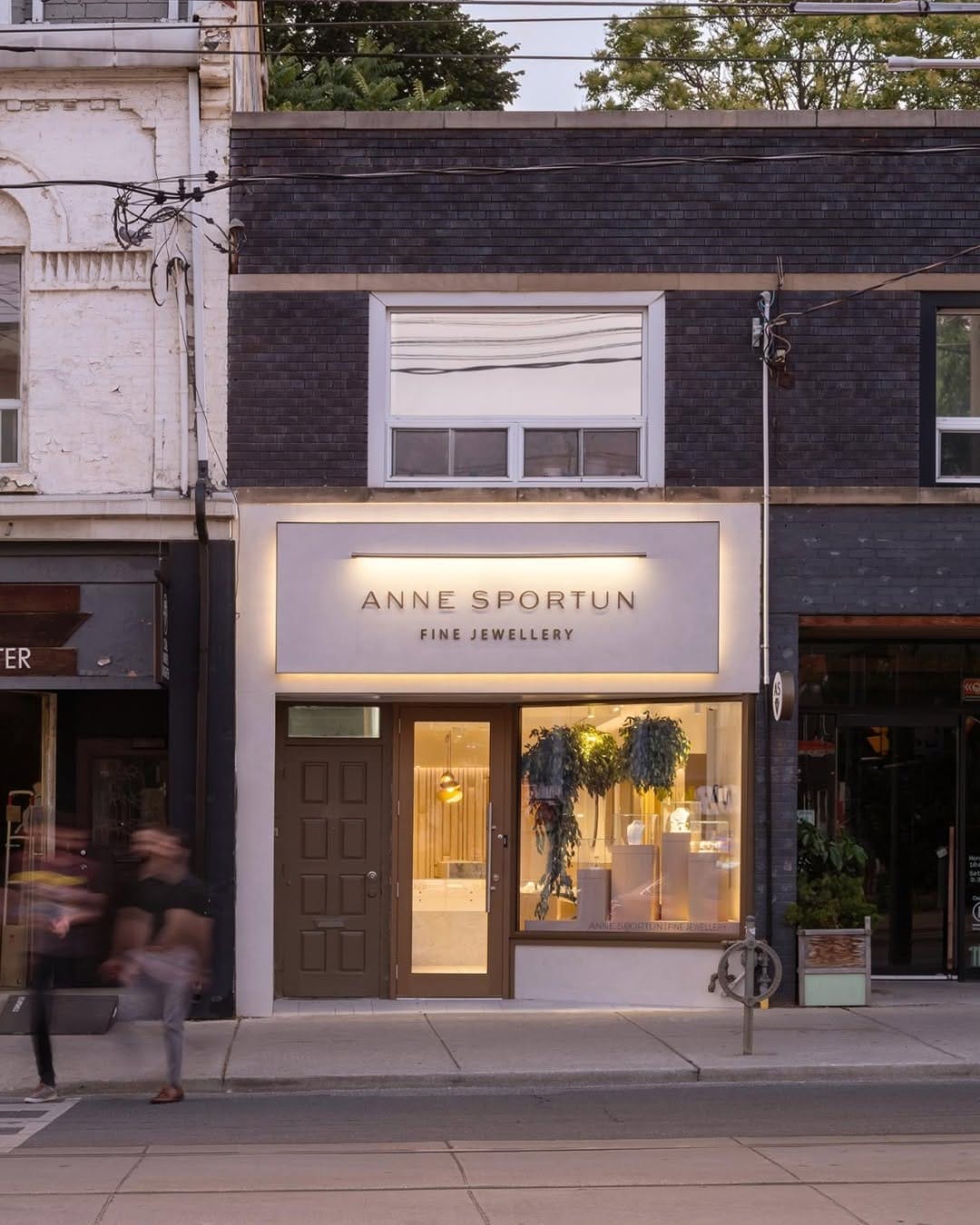 Post 4 by Anne Sportun on Instagram (image)