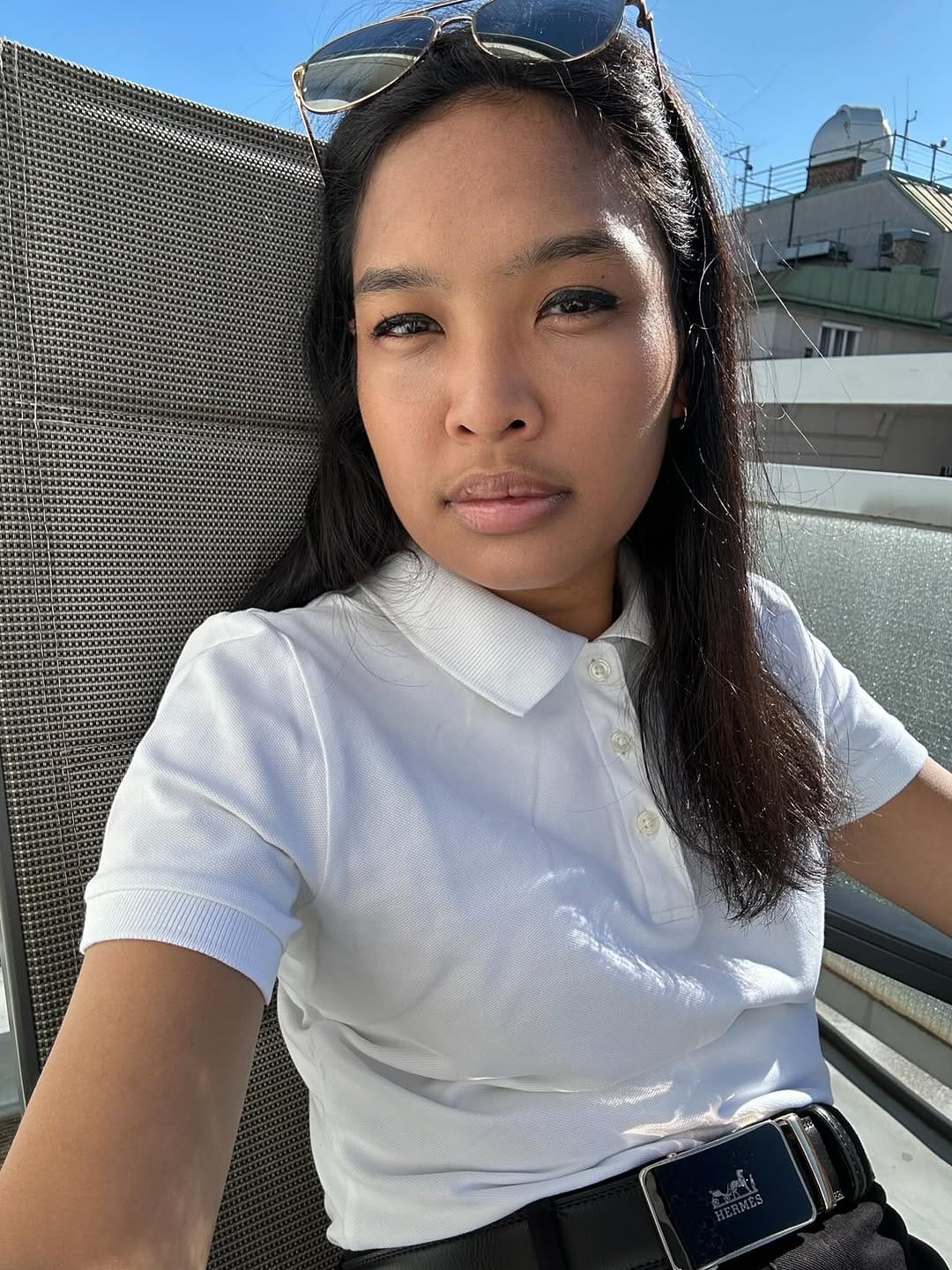 Post 5 by JADE PINEAU on Instagram (carousel)