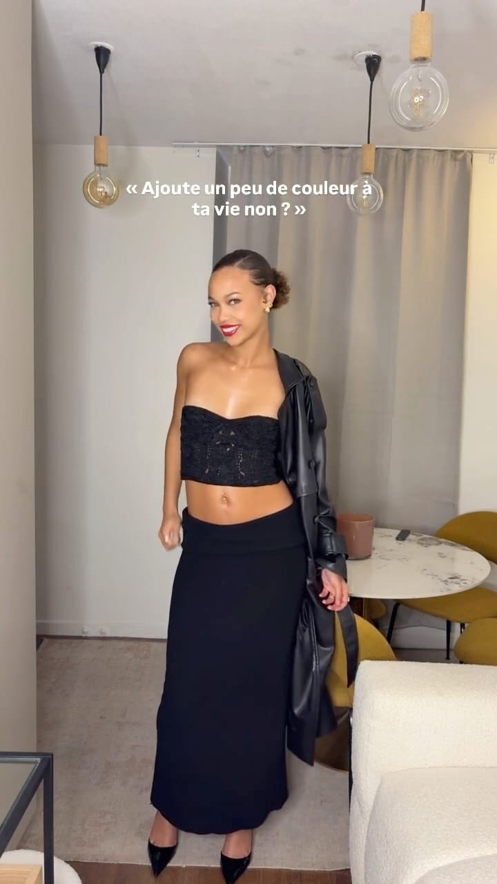 Post 8 by Yeleene Desbois on Instagram (video)