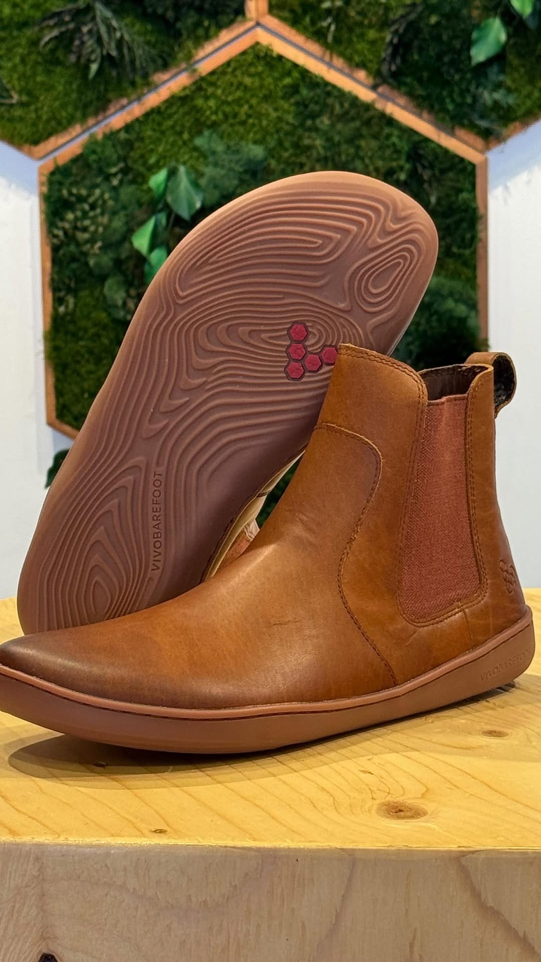 Post 4 by Vivobarefoot Canada on Instagram (video)