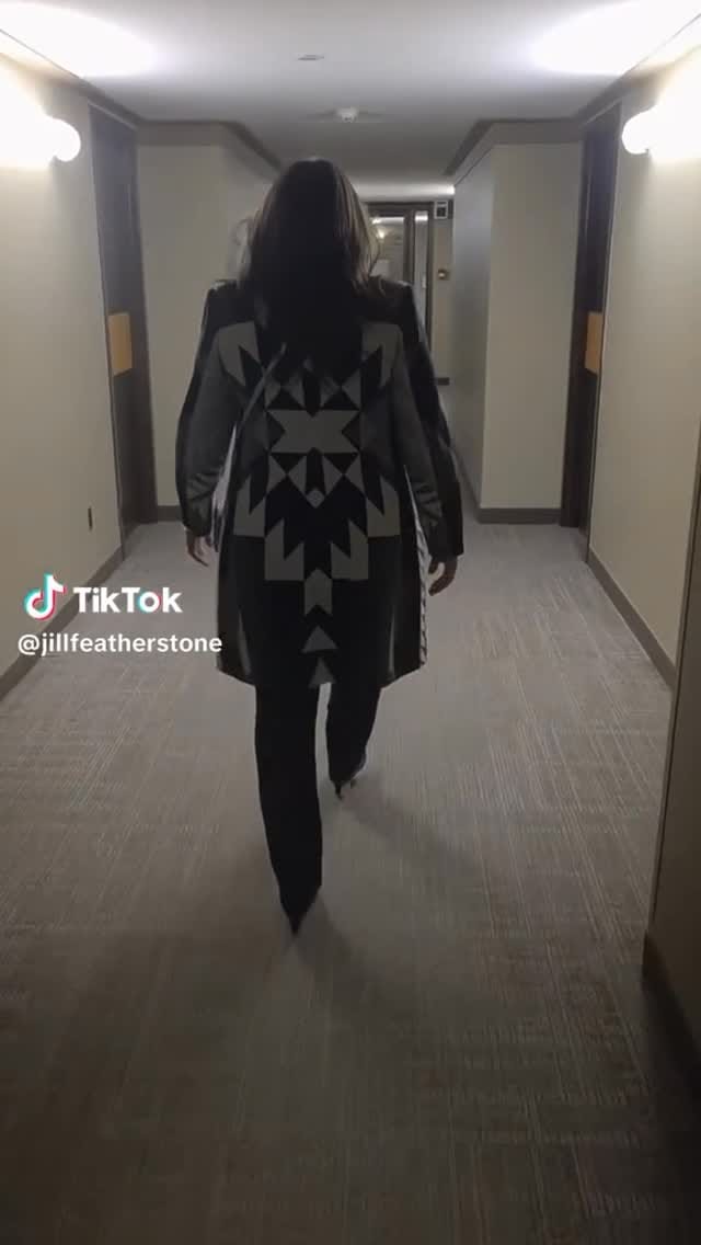Post 7 by Lindsay King on Instagram (video)