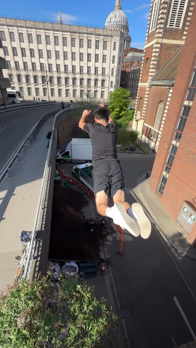 Post 1 by ALE on Instagram (video)