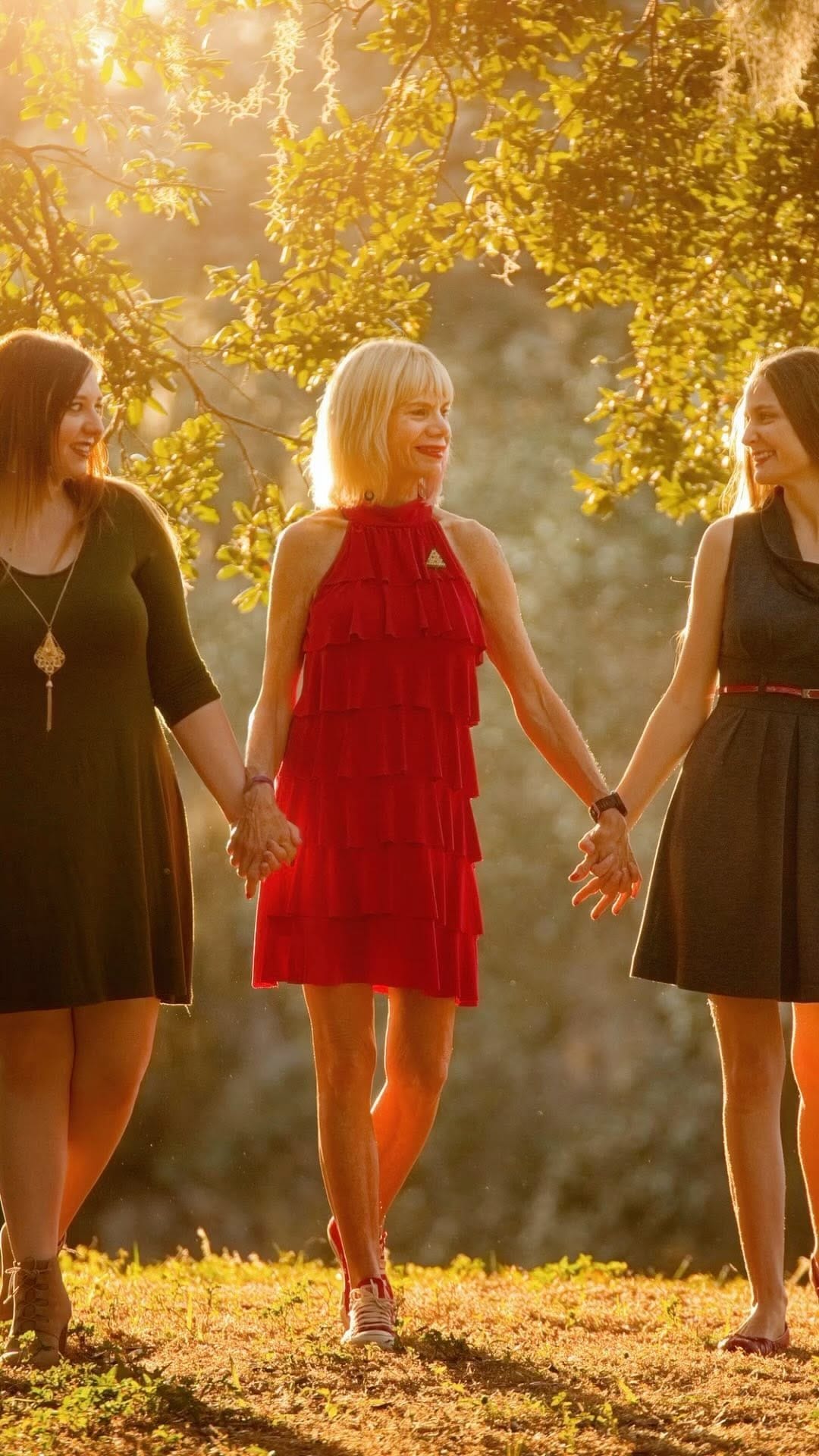 Post 6 by Linda Malys Yore on Instagram (video)