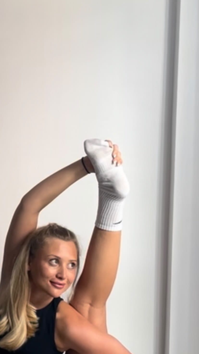 Post 3 by ANNA | YOGA + GYM on Instagram (video)