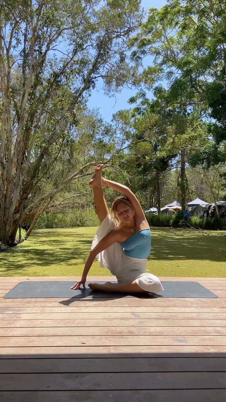 Post 5 by ANNA | YOGA + GYM on Instagram (video)