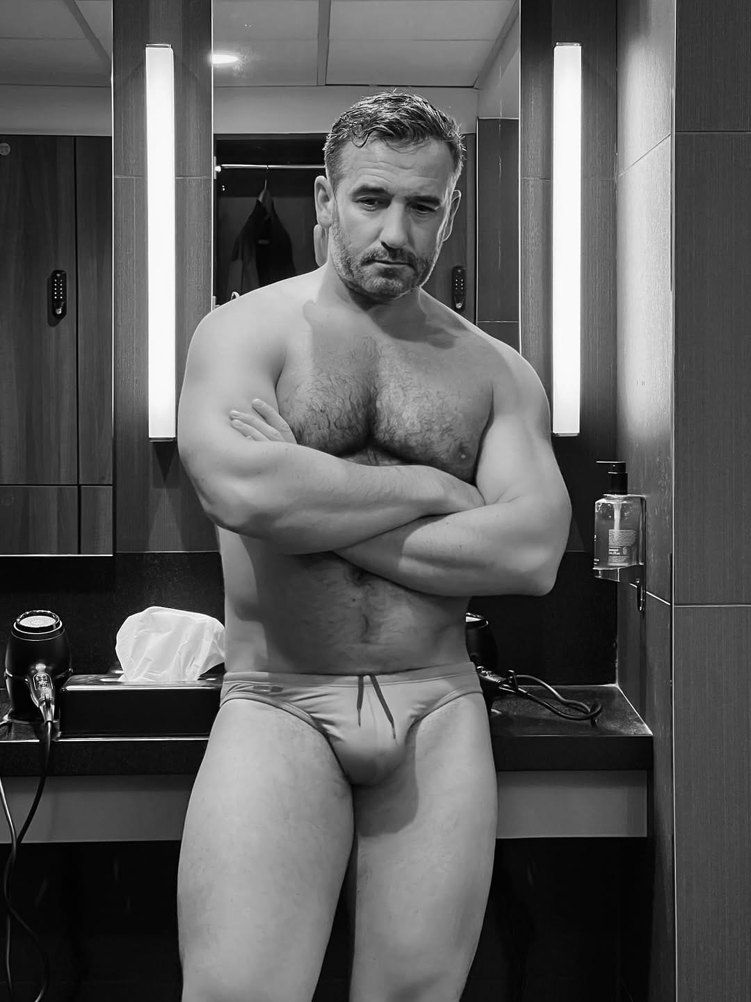 Post 8 by Manuel Alvarez on Instagram (image)