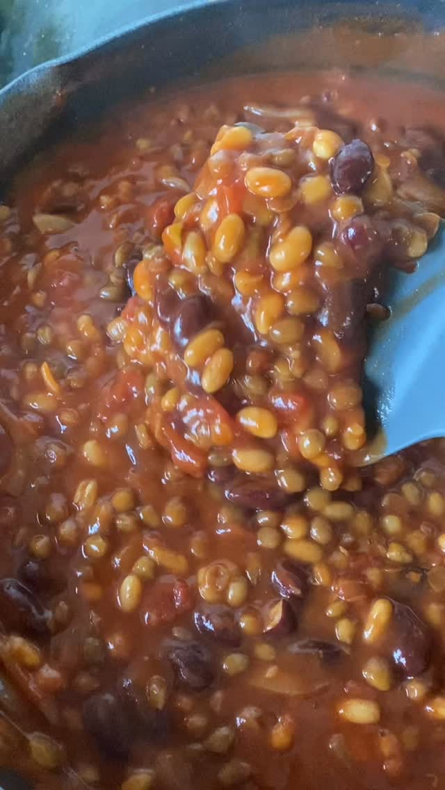 Post 2 by Lisa Thompson on Instagram (video)