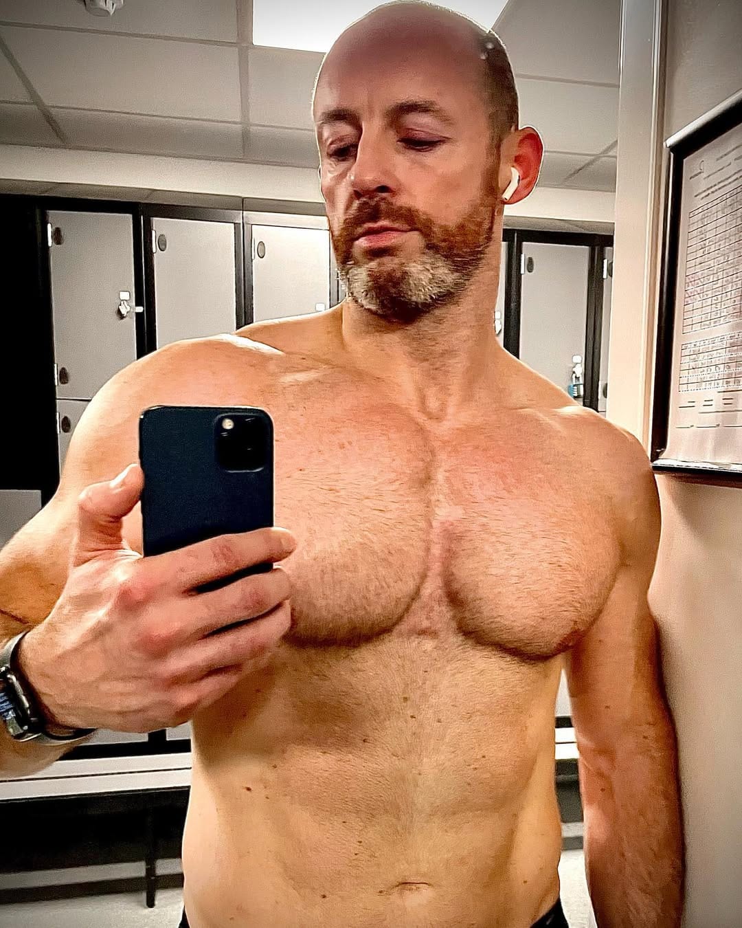 Post 10 by @glbigg on Instagram (image)