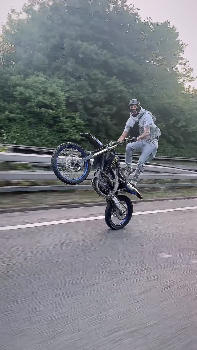 Post 8 by ONEWHEELWAVEY on Instagram (video)