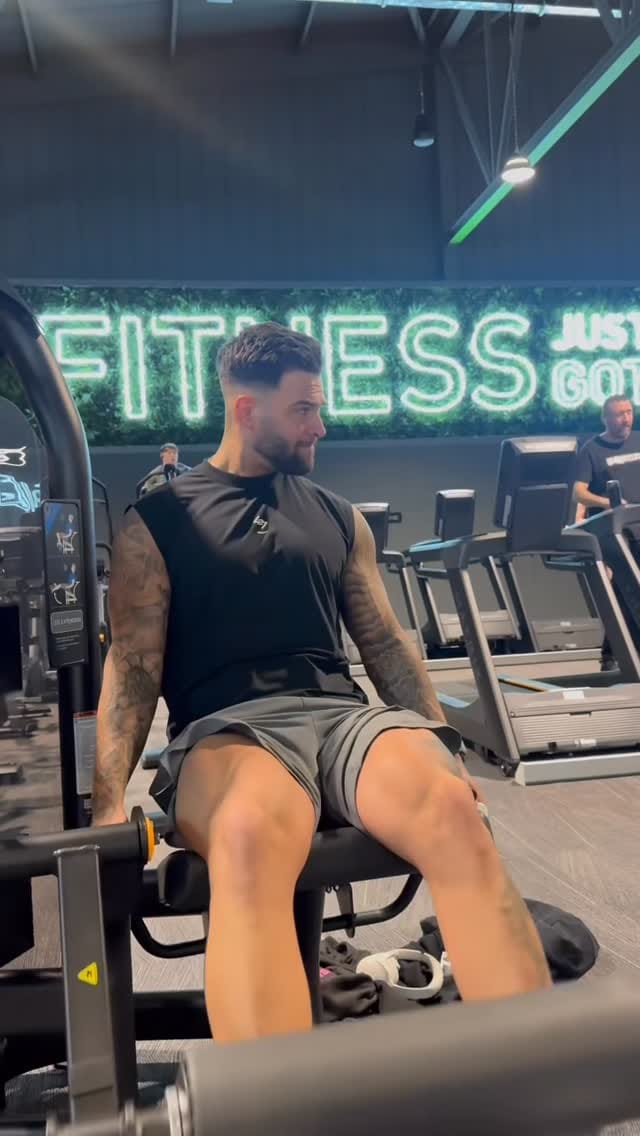 Post 1 by Ethan smith on Instagram (video)