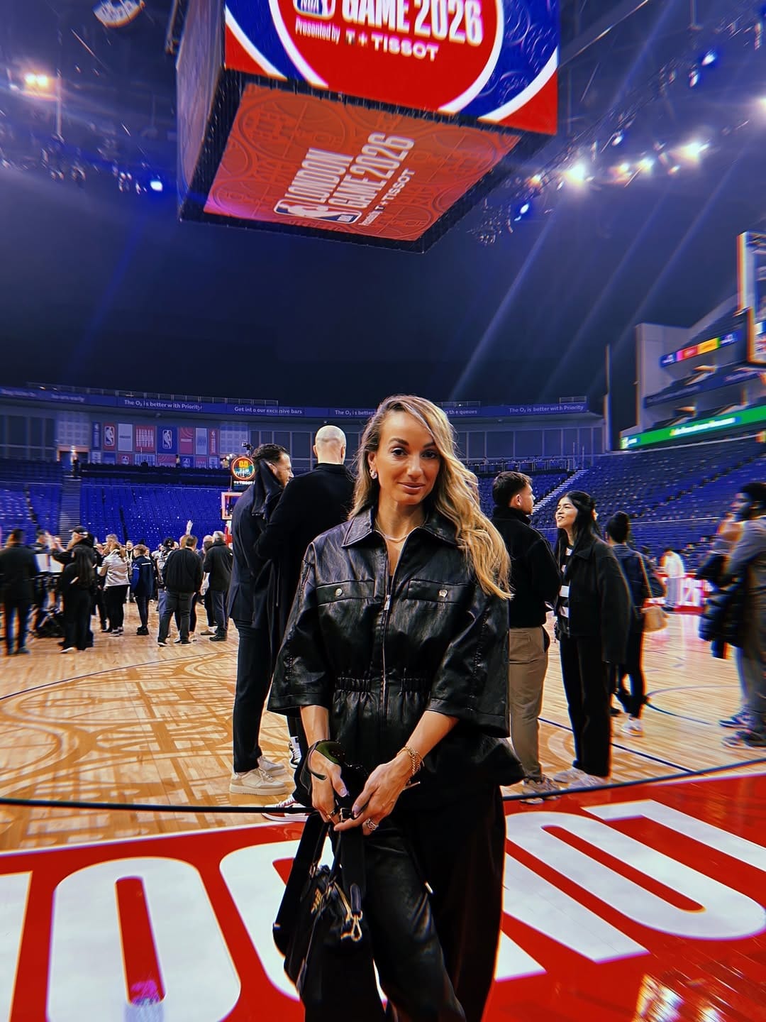 Post 1 by Kosovare Asllani on Instagram (carousel)