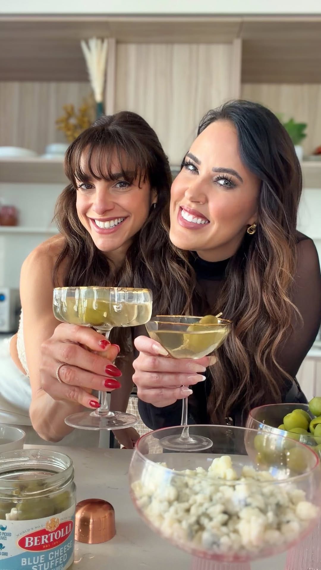 Post 4 by Chelsea Blackwell on Instagram (video)