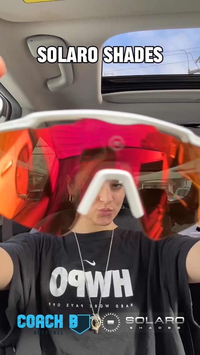 Post 3 by Bella Malvinni on Instagram (video)