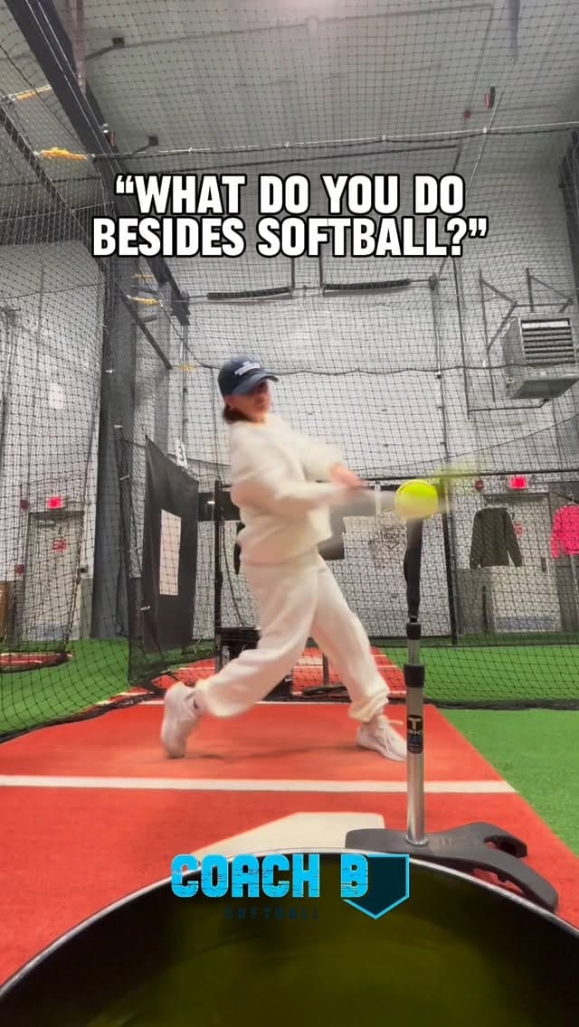 Post 4 by Bella Malvinni on Instagram (video)