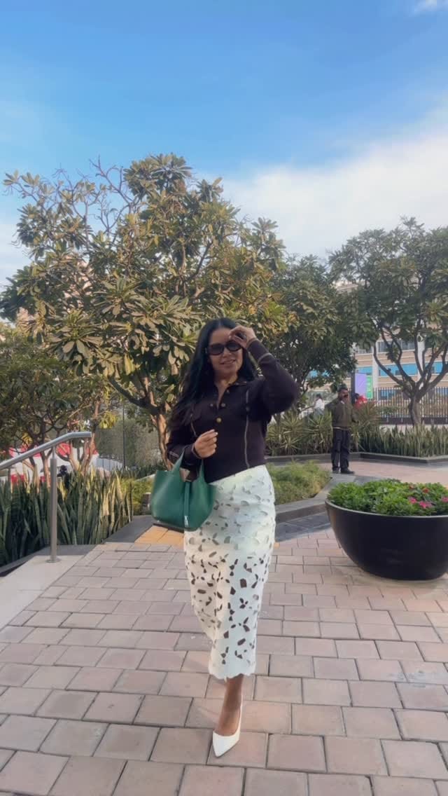 Post 2 by Kam Sachdeva on Instagram (video)
